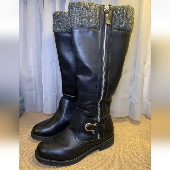 torrid Shoes - Torrid Tall Black Boots Knit Cuff Size 10 WW Great condition wide width